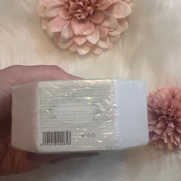 Kayali Yum Pistachio Gelato 33 - Picture 5 of 6